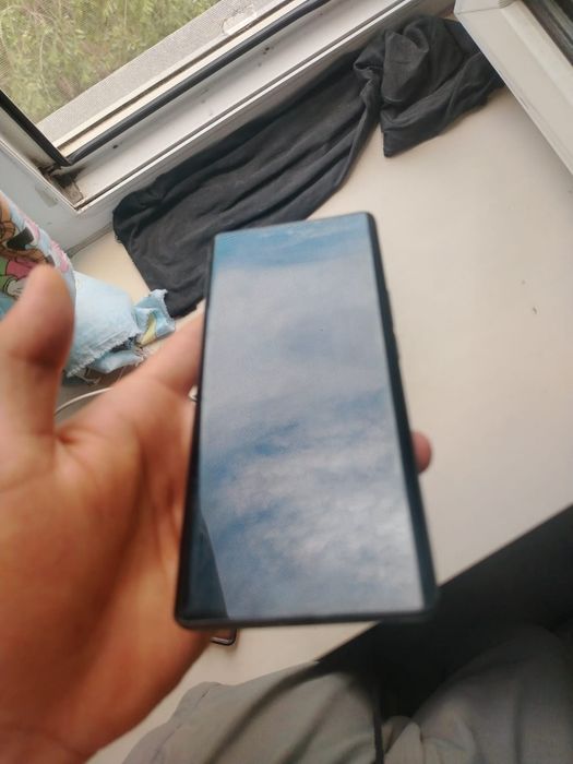 Смартфон vivo v30e обмен есть