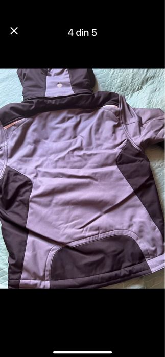 Enghebelt straus geaca gluga