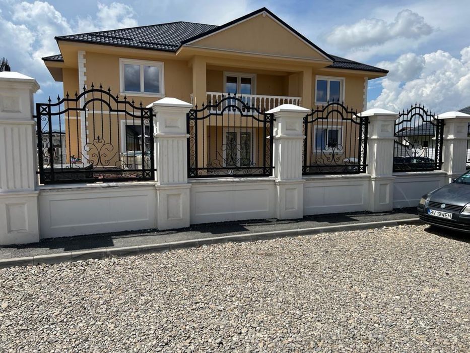 Casa de vanzare in Izvor