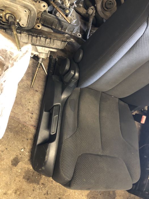 Дясна седалка Пасат б6 лява дирекция