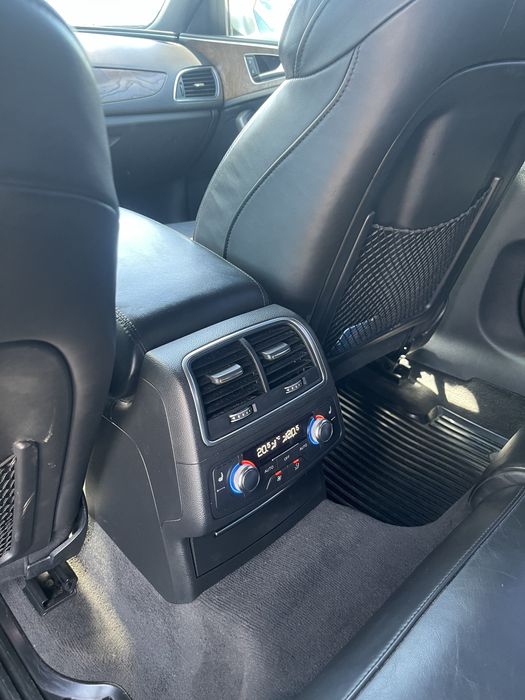 Audi A6 C7 / distronic / head up / nightvision / quattro