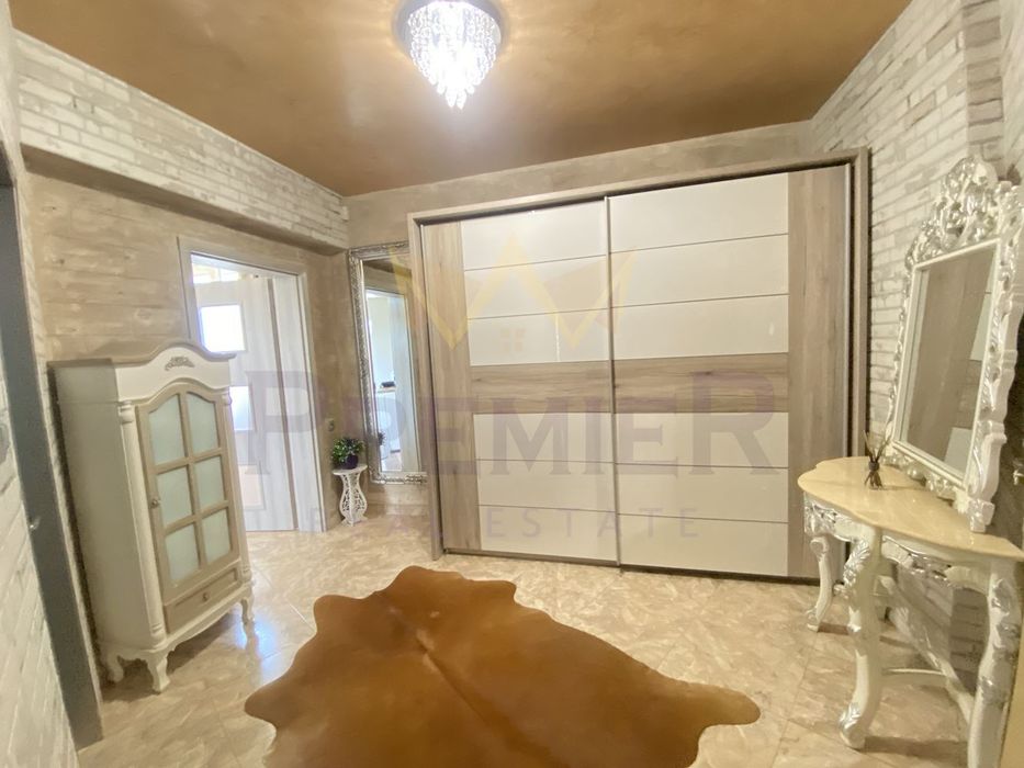 Продава се Тристаен апартамент в София, Люлин 6 - 151 кв.м за 1600 €/кв.м - Снимка #6