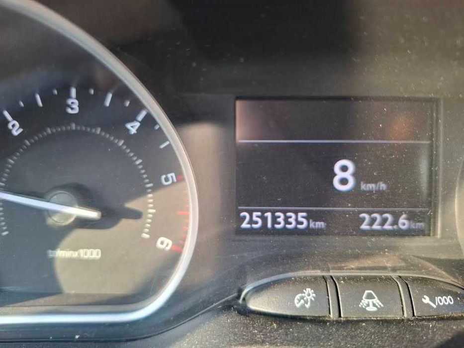 PEUGEOT 208 2012 — imagine 4