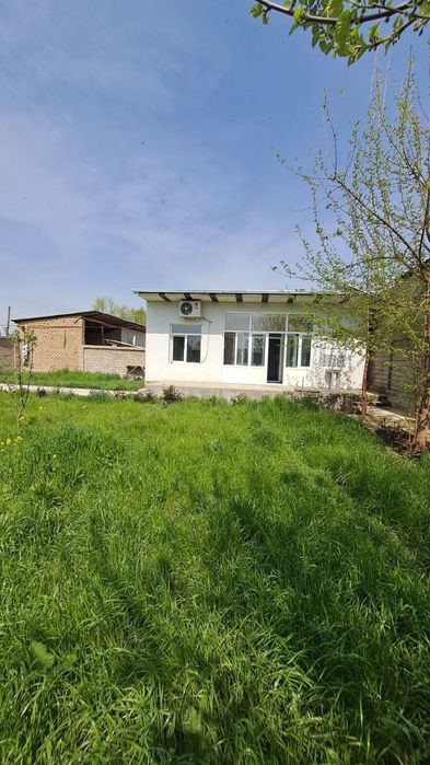 Фуд сити якинида 4-сотихдан ошикрок  ер сотилади