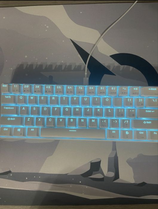 Tastatura Royal Kludge RK61