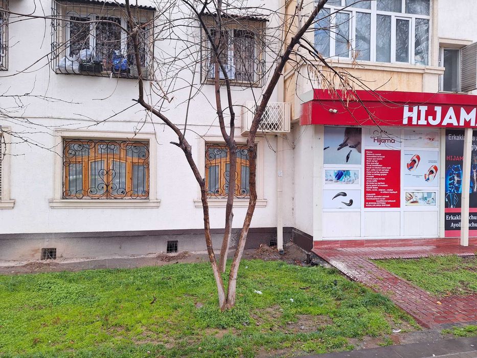 Продаётся 3× квартира под офис