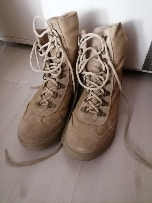 Продам берцы рыжие