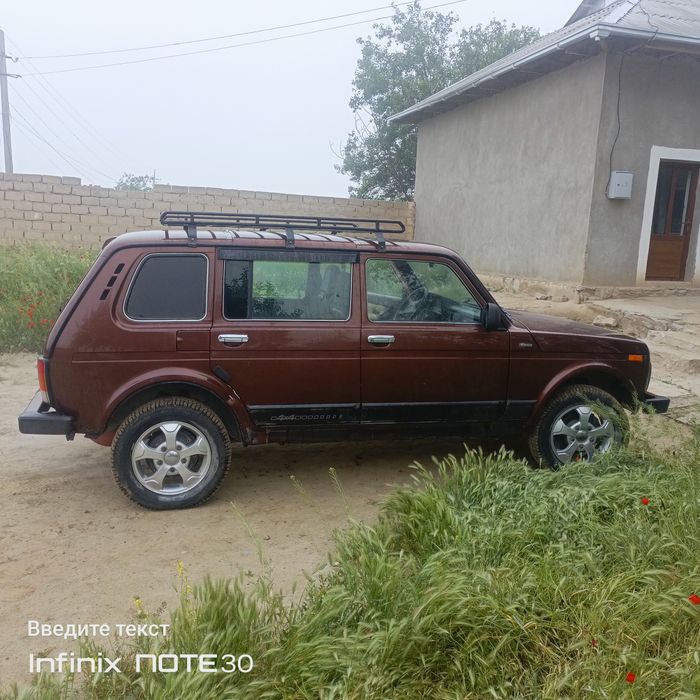 Нива2131 Урбан сотилади