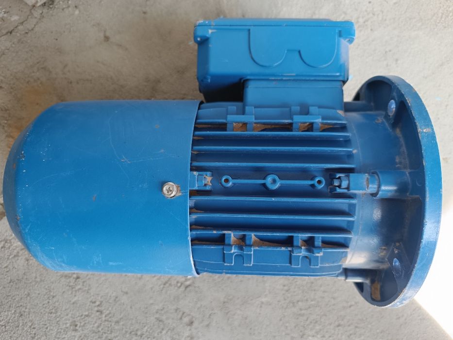 Электродвигатель