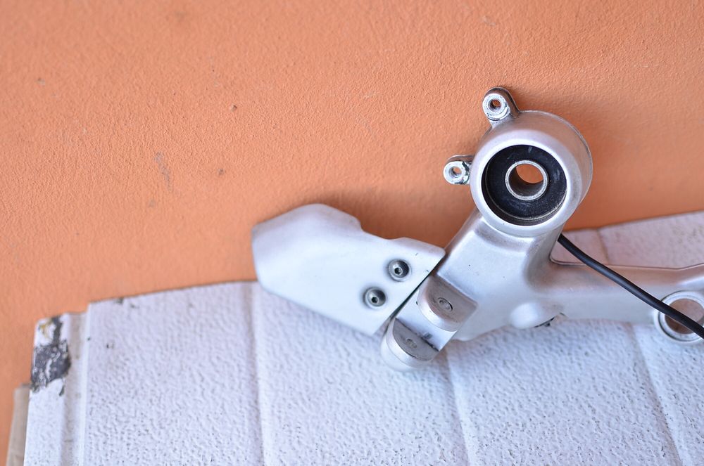 Suport Cu Scarita Fata Dreapta Ducati Monster S2R / S4R