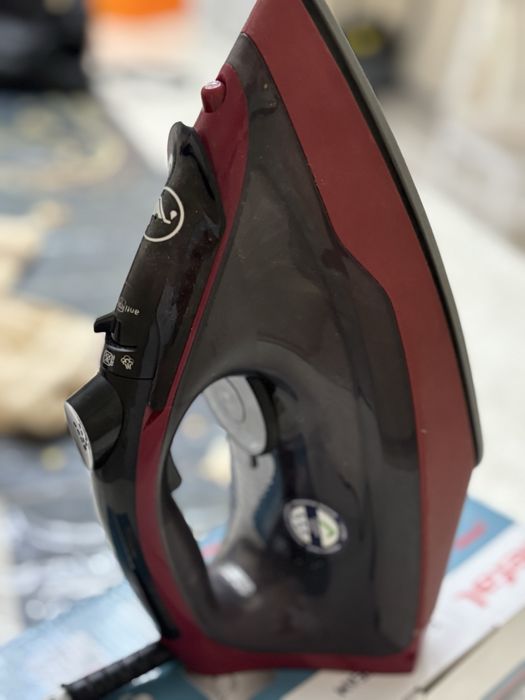 Утюг Tefal тефал.