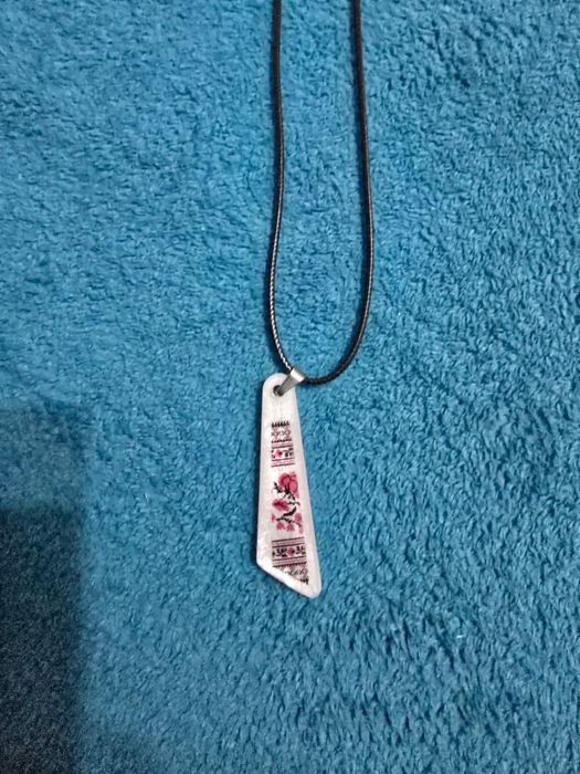 Pandantiv traditional, rasina Uv, fir ceramic 40cm, facut manual