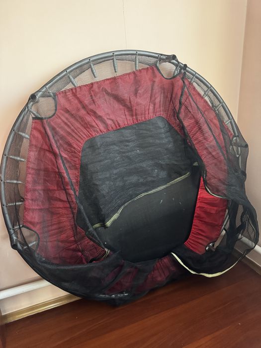 Детские вещи батут качеля машинки