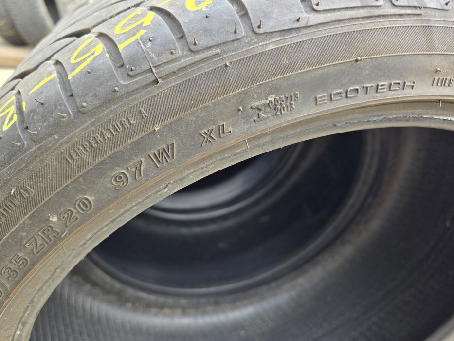Anvelope de vara 255-35r21 Achilles