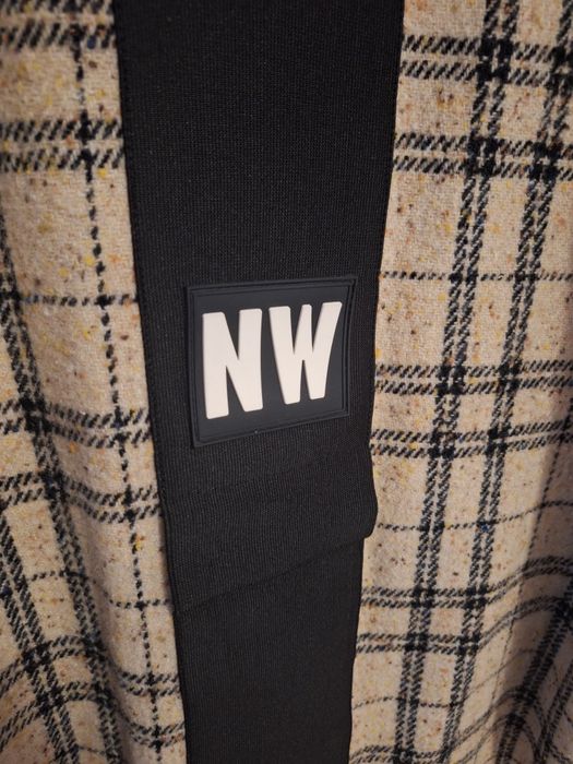 Палто с колан Negative