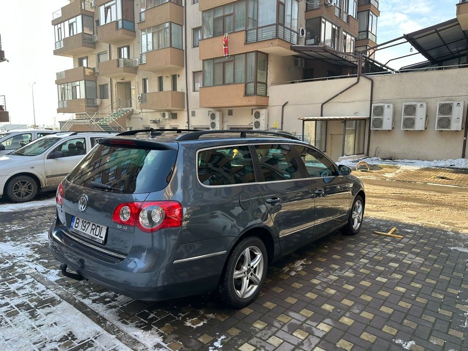 Vând pasat b6 automat  motor  2.0 diesel  proprietar