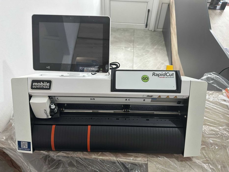 Plotter mobile outfitters, aparat de taiat folii