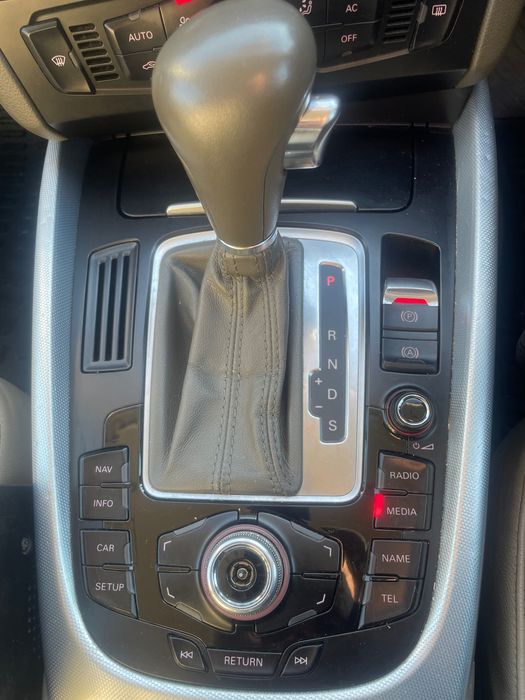 Audi Q5 Volan dreapta