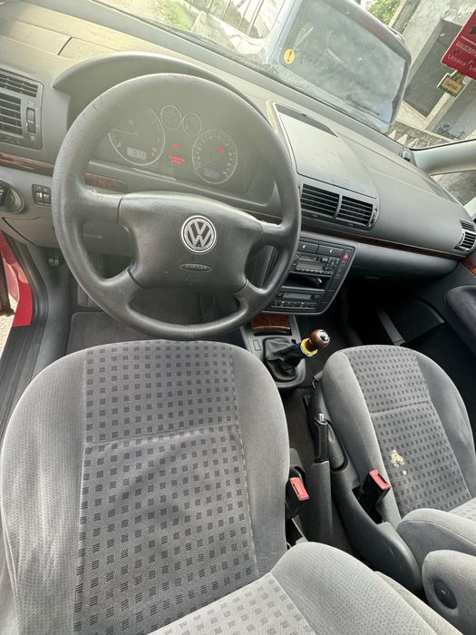 Vand vw sharan 1.9 tdi 116cp in stare buna