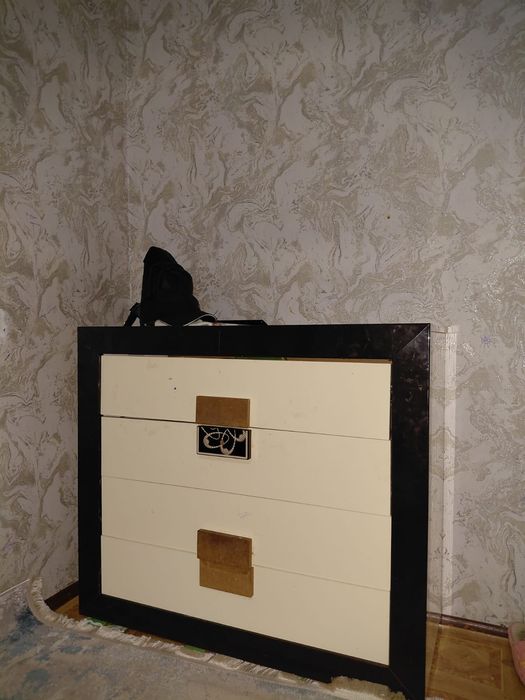 Шкаф срочно продам 15 к