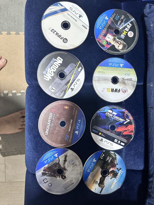 Продам playstatiom 5 и к нему как на фото гарантия