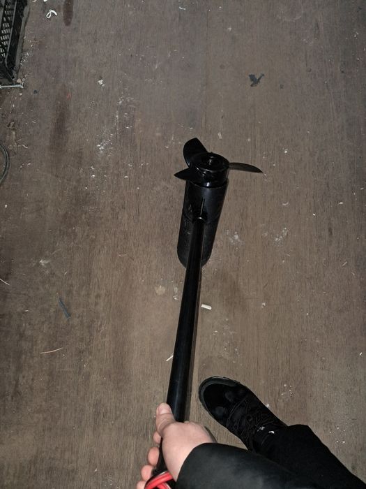 Продам моторку с аккумулятором