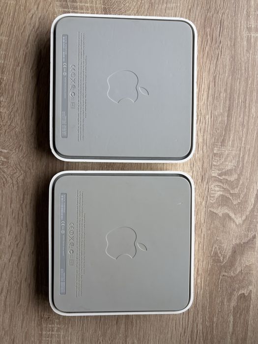 Apple A1354 AirPort Extreme 3-Port Gigabit Base Station (MC340LL/A)