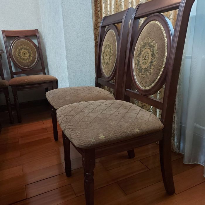 Продам диван кресла и стульчики