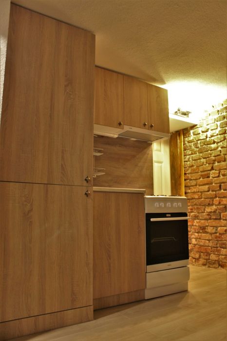 Дава се под наем Едностаен апартамент в София, Център - 25 кв.м за 350 € - Снимка #4