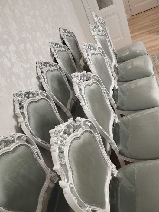 Стулья Versace новые