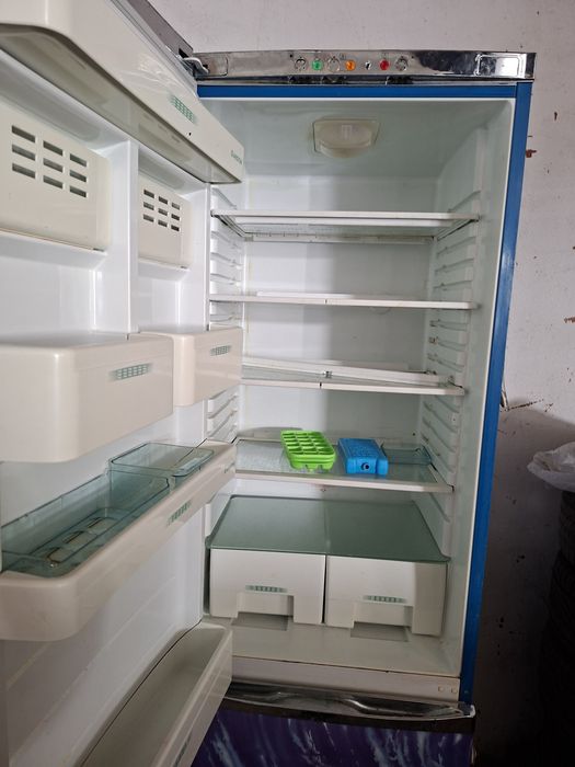 Хладилник Ariston