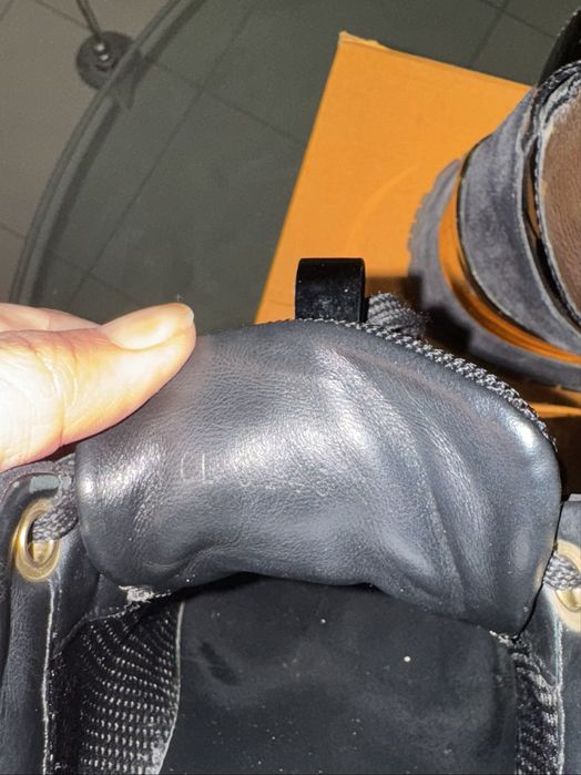 Оригинални обувки на Louis Vuitton