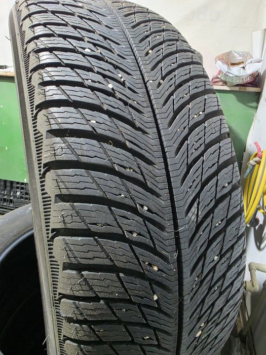2 бр зимни 225/60/18 Michelin 2020г 8мм