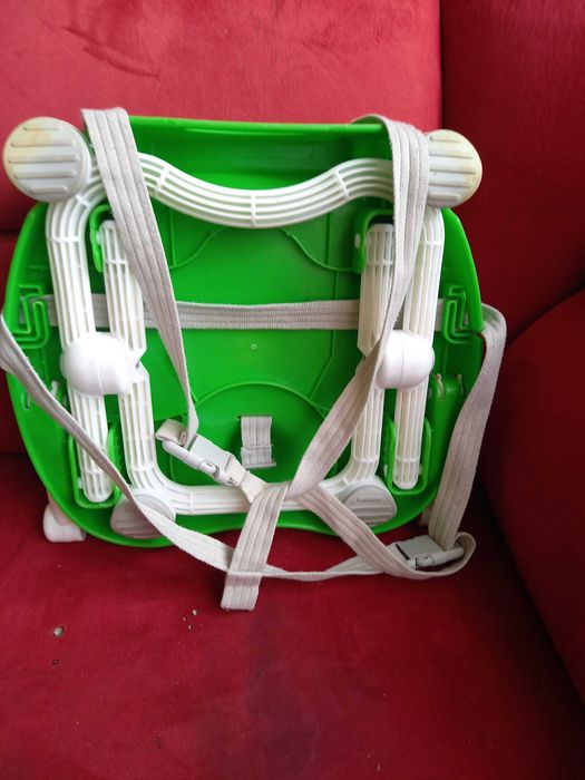 Здраво, практично, удобно детско столче за хранене/за маса с повдигане