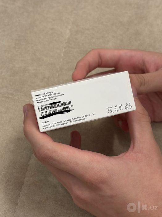 AirPods 4 оригинал — правый наушник + кейс + коробка