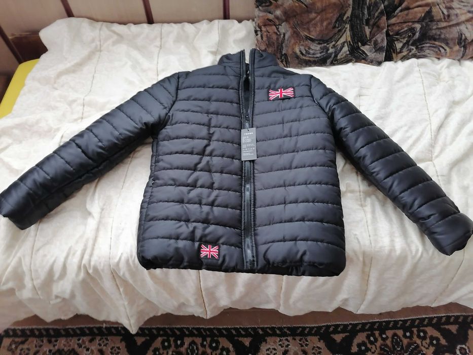 Детско яке ново м размер