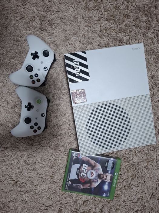 Продам Xbox one s