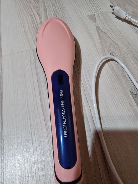 Четка за изправяне и изсушаване