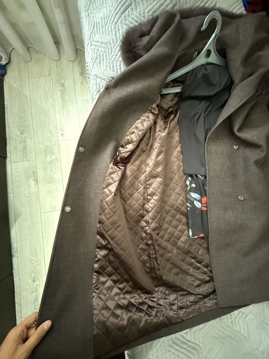 Продам женское пальто