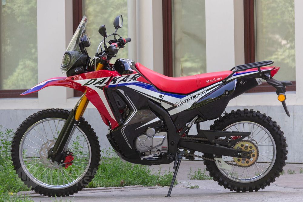 Мотоцикл Motoland Dakar ST (172FMM PR250)