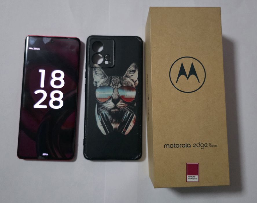 Se vinde Motorola Edge 30 Fusion