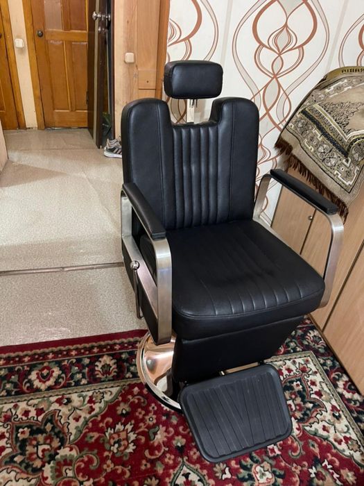 Парихмахерское кресло