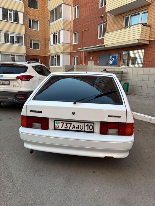 АвтоВаз 2114 в белом цвете