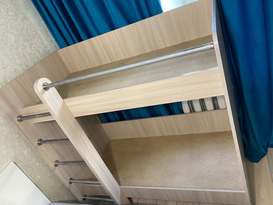 Двухъярусный кровать