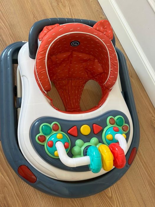 Продается ходунок и детский стол