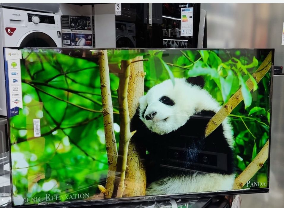 32- Samsung Smart TV