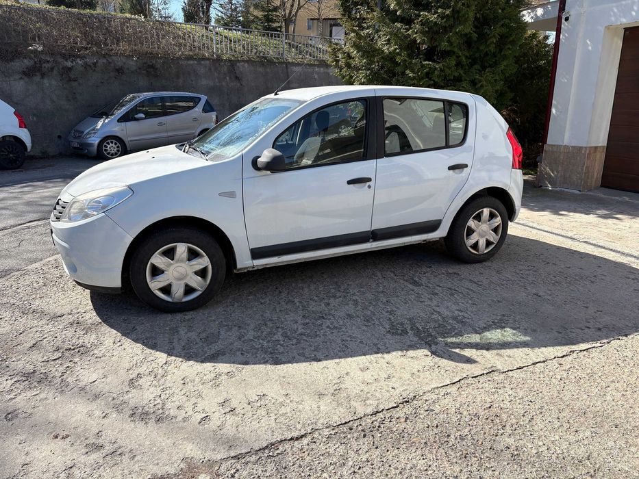 Dacia Sandero 1,4 Mpi. An 2009