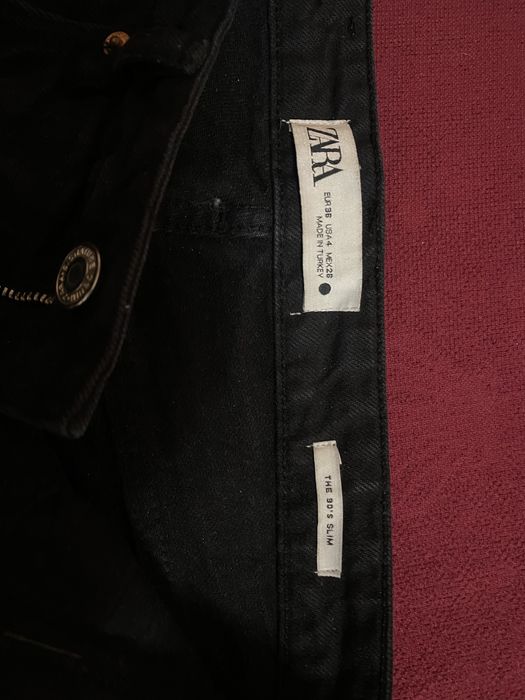 Джинсы Zara slim черные