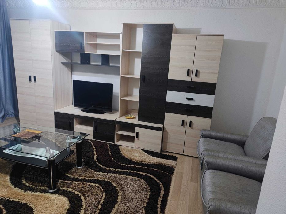 Inchiriez apartament 2 camere parter cartier CFR