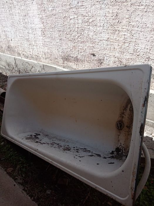 Продается Ванна.